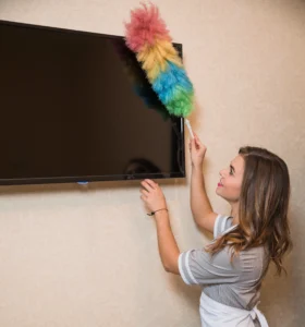How to clean LCD TV